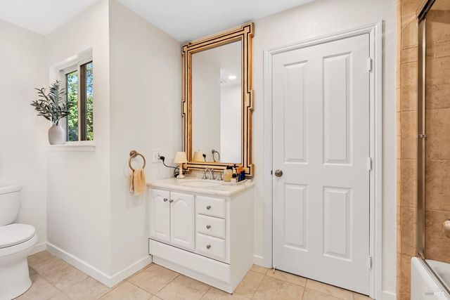 110 Viola Way, Angwin, CA 94508