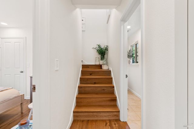 110 Viola Way, Angwin, CA 94508