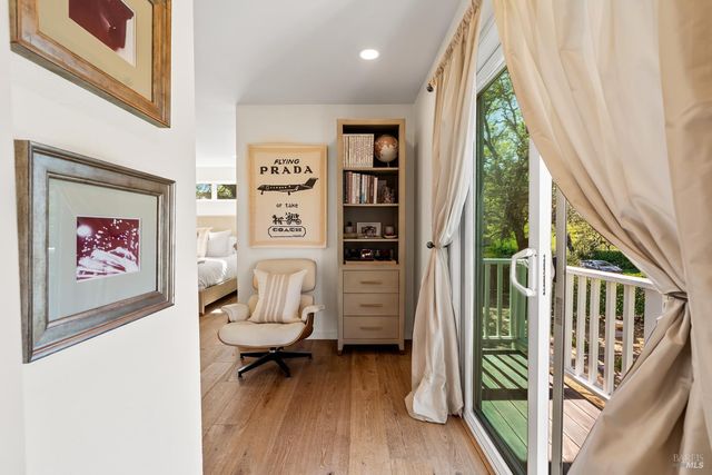 110 Viola Way, Angwin, CA 94508