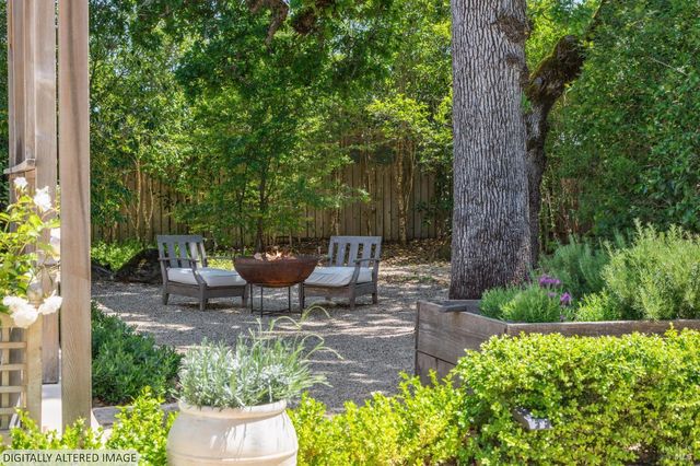 110 Viola Way, Angwin, CA 94508