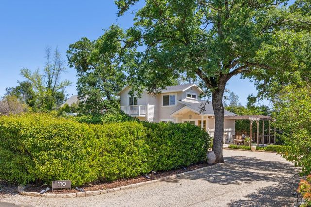 110 Viola Way, Angwin, CA 94508