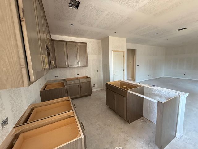 132 Knockout Rose DR, San Marcos, TX 78666