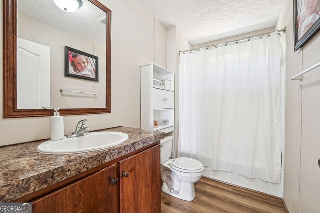 2496 Venture Drive, Gainesville, GA 30506