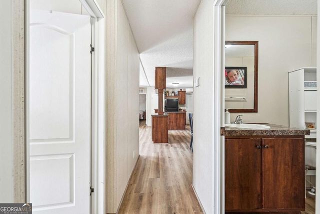 2496 Venture Drive, Gainesville, GA 30506