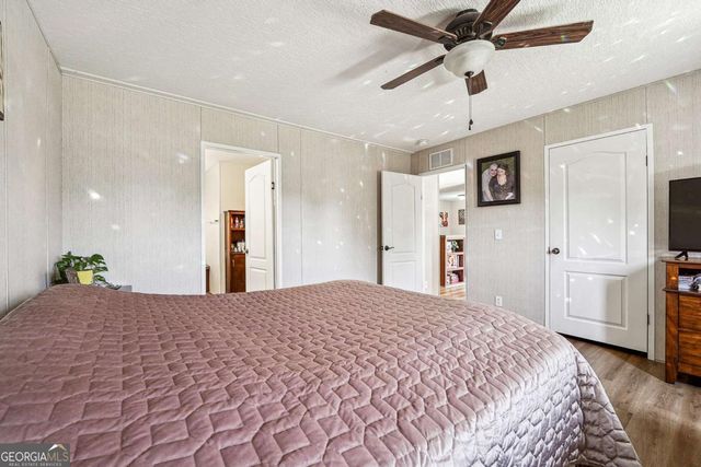 2496 Venture Drive, Gainesville, GA 30506