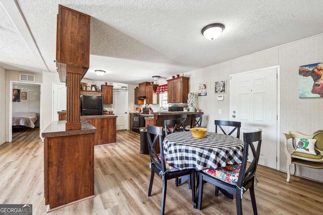 2496 Venture Drive, Gainesville, GA 30506