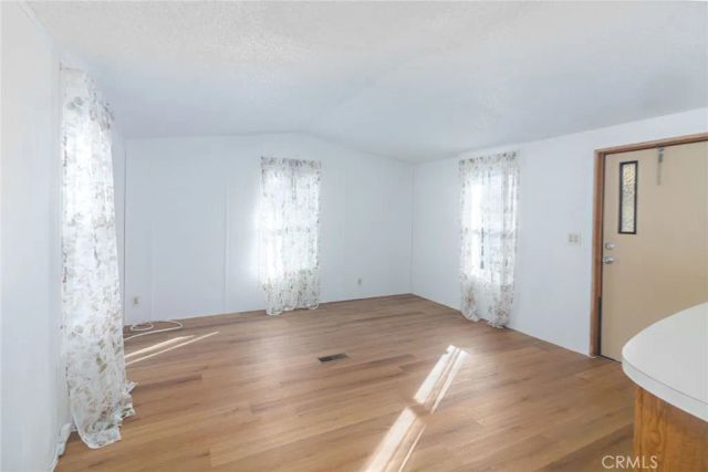 2751 Reche Canyon 42, Colton, CA 92324