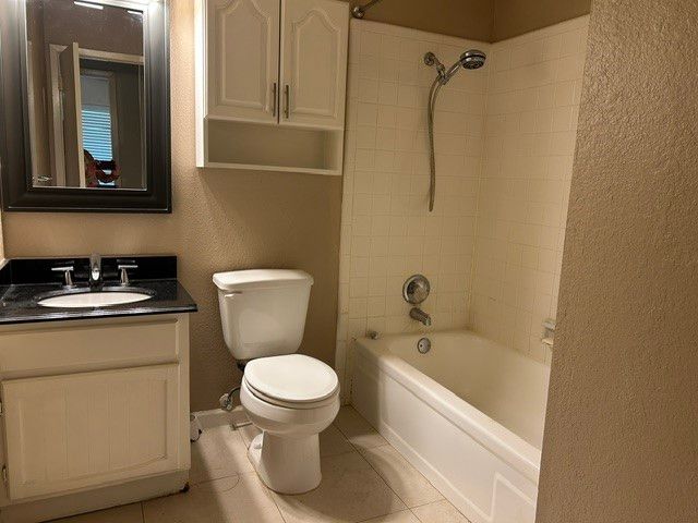 400 Woodlake Circle, Azle, TX 76020