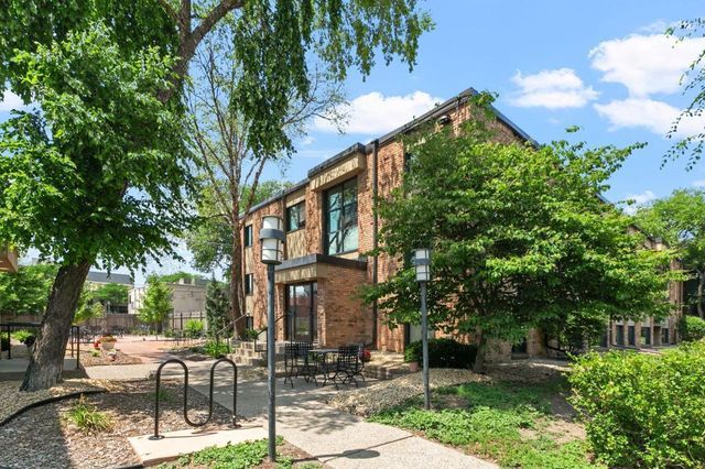 2530 1st Ave S 101, Minneapolis, MN 55404