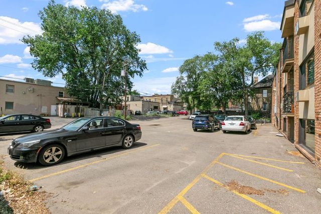 2530 1st Ave S 101, Minneapolis, MN 55404