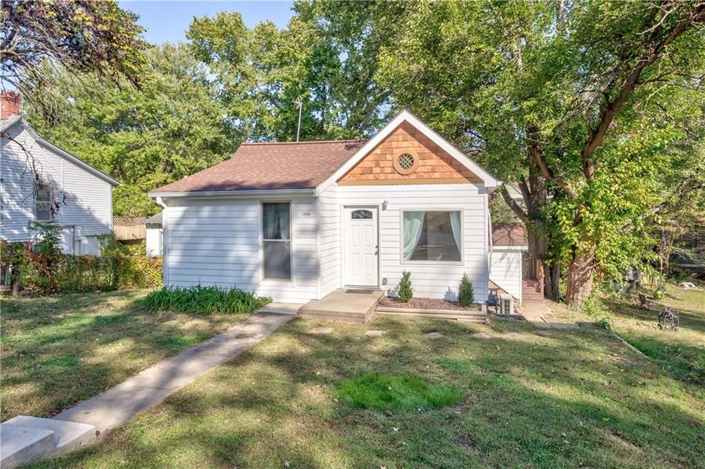 1166 Kenton Street, Leavenworth, KS 66048