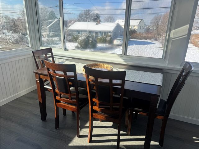 7 White Cap Road, Narragansett, RI 02882