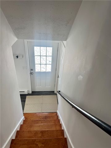 7 White Cap Road, Narragansett, RI 02882