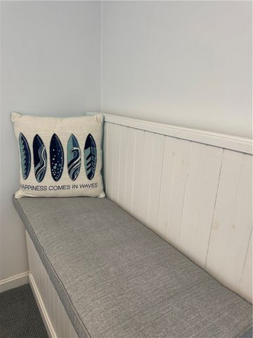 7 White Cap Road, Narragansett, RI 02882