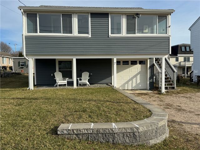 7 White Cap Road, Narragansett, RI 02882
