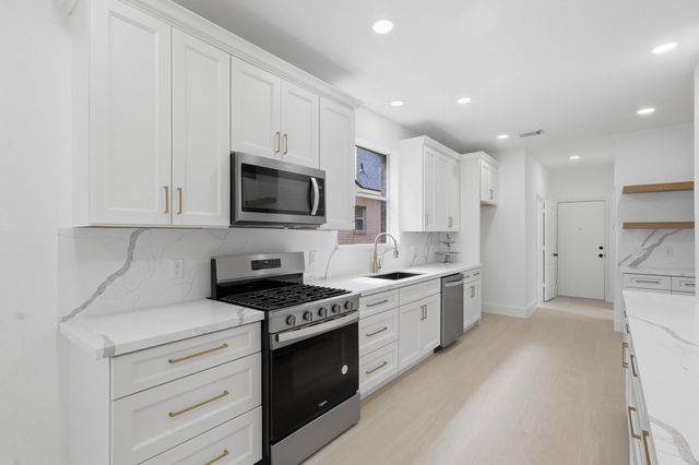 12343 Shadowvista Drive, Houston, TX 77082