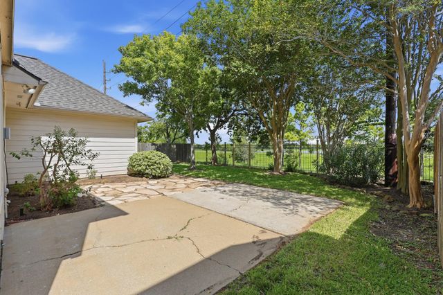 12343 Shadowvista Drive, Houston, TX 77082