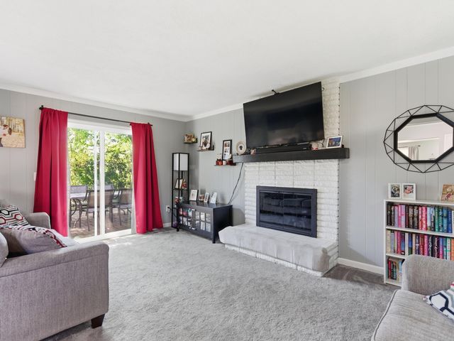 38212 N Rickham Court, Westland, MI 48186