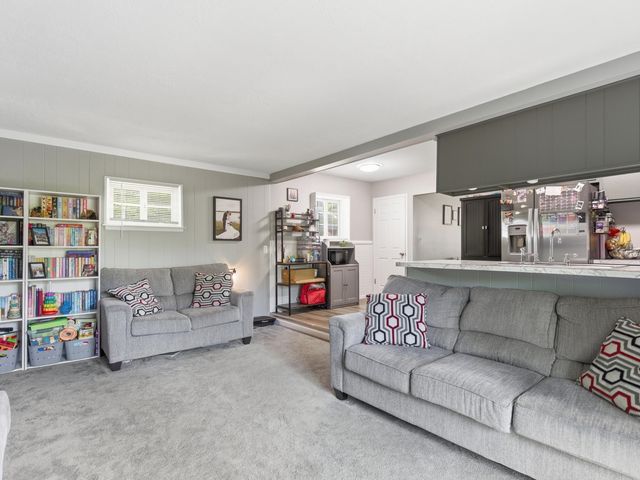 38212 N Rickham Court, Westland, MI 48186