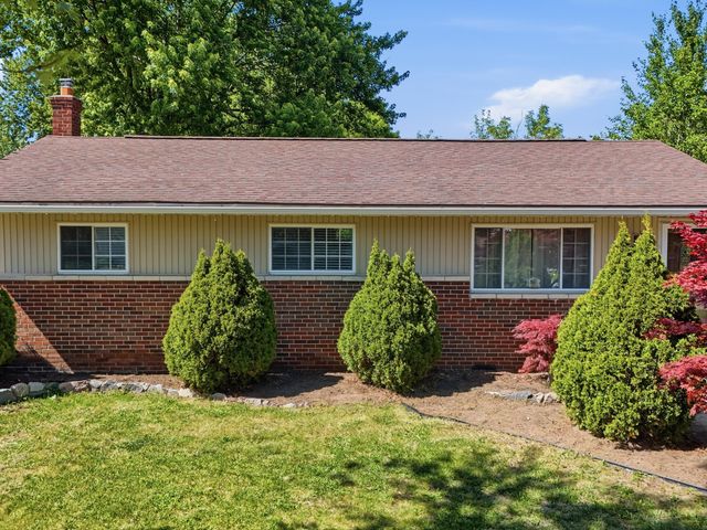 38212 N Rickham Court, Westland, MI 48186