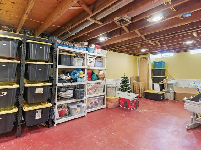 38212 N Rickham Court, Westland, MI 48186