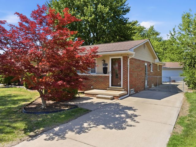 38212 N Rickham Court, Westland, MI 48186