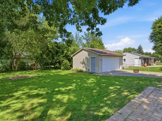 38212 N Rickham Court, Westland, MI 48186