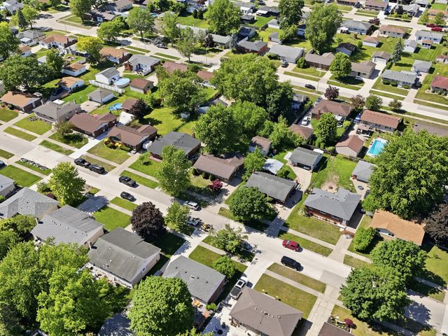 38212 N Rickham Court, Westland, MI 48186