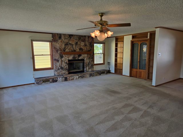 14727 S Whipple Avenue, Posen, IL 60469