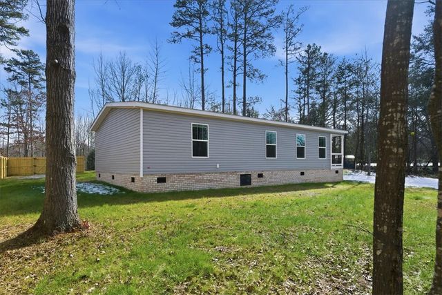 295 N Davis Drive, Fair Play, SC 29643