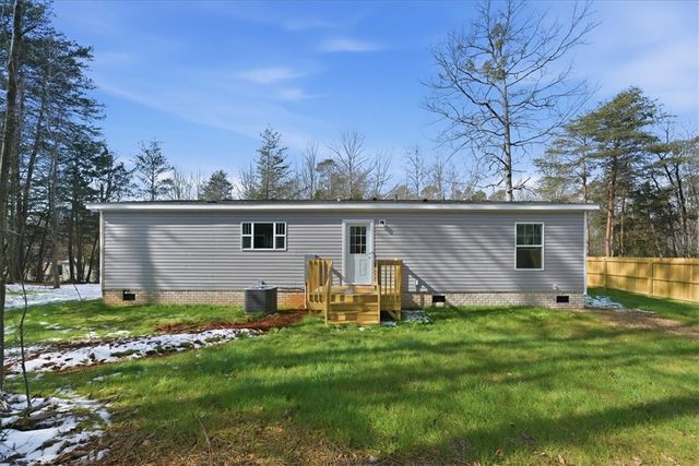 295 N Davis Drive, Fair Play, SC 29643