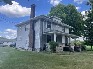 832 W Front Street, Burr Oak, MI 49030