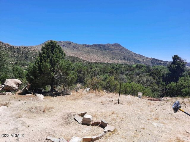 52116 N HUTTON PEAK Road, Miami, AZ 85539