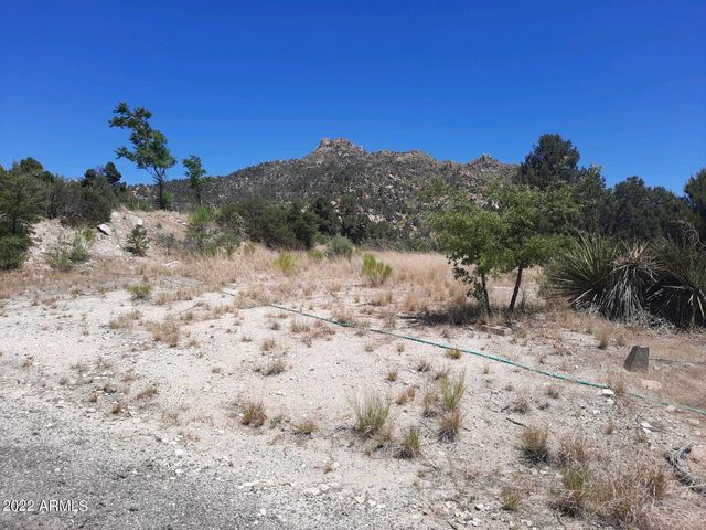 52116 N HUTTON PEAK Road, Miami, AZ 85539