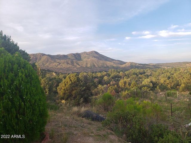 52116 N HUTTON PEAK Road, Miami, AZ 85539