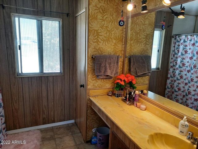 52116 N HUTTON PEAK Road, Miami, AZ 85539