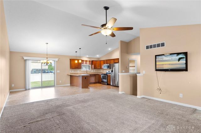 117 Timber Ridge Drive, Carlisle, OH 45005