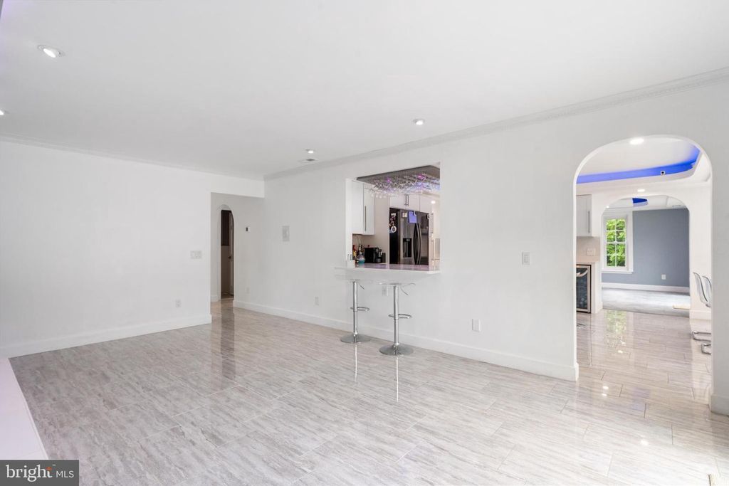 Image 26 of property listing at 19 TWIN SPRINGS DR, Fredericksburg, VA 22407