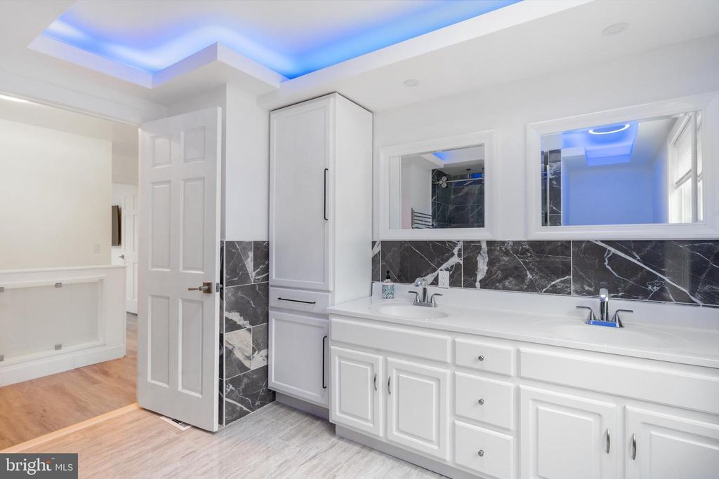 Image 50 of property listing at 19 TWIN SPRINGS DR, Fredericksburg, VA 22407