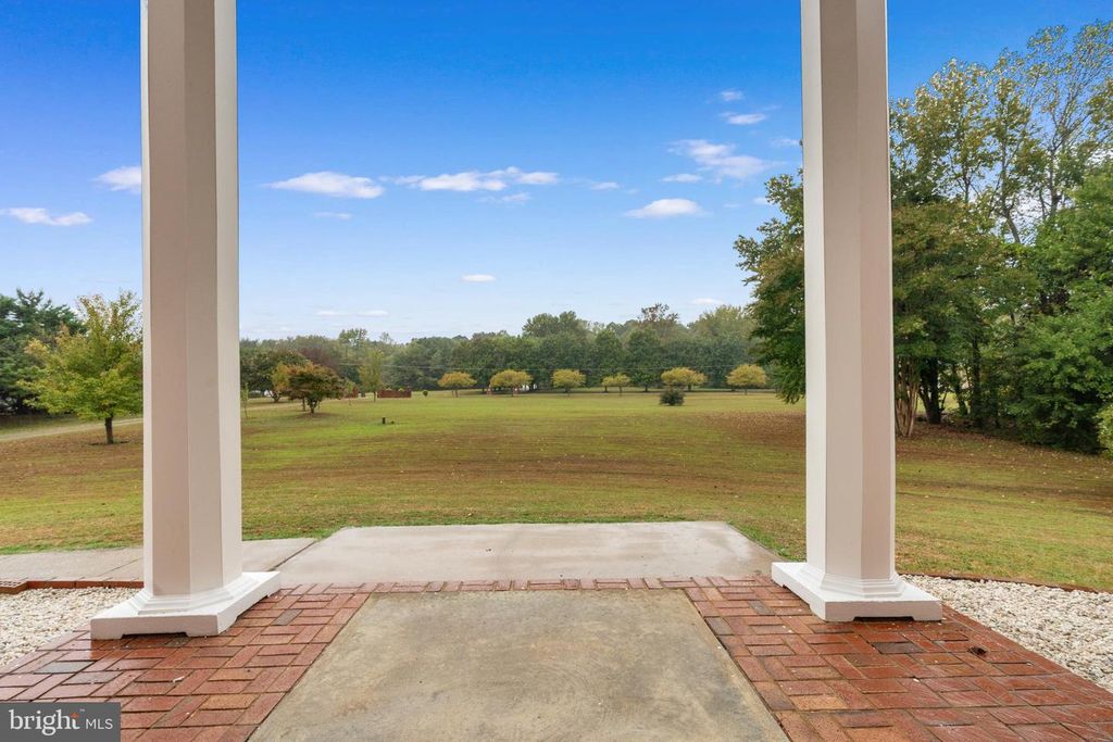 Image 67 of property listing at 19 TWIN SPRINGS DR, Fredericksburg, VA 22407