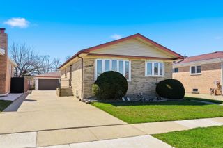 3820 Emerson Drive, Schiller Park, IL 60176
