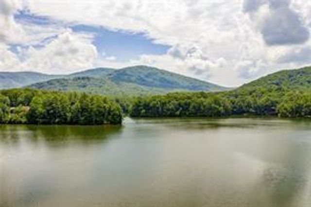 264 Fox Den Circle, Jasper, GA 30143