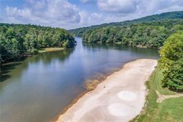 264 Fox Den Circle, Jasper, GA 30143