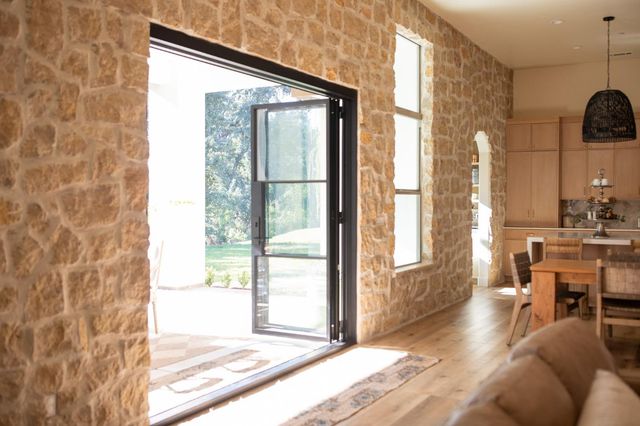 1316 Trails Way, Modesto, CA 95357