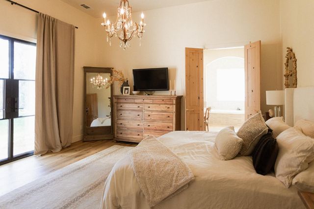 1316 Trails Way, Modesto, CA 95357