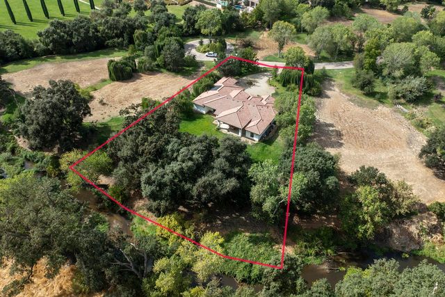 1316 Trails Way, Modesto, CA 95357