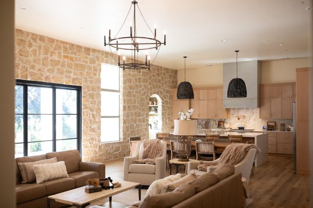 1316 Trails Way, Modesto, CA 95357