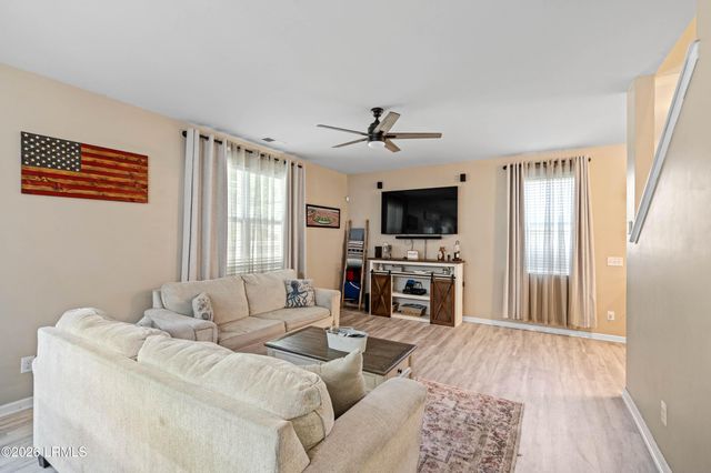 4854 Breeze Way, Beaufort, SC 29907