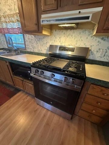 411 Woodview Drive, Montcalm Twp, MI 48838