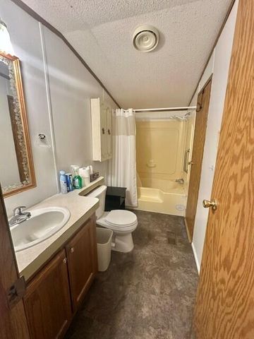 411 Woodview Drive, Montcalm Twp, MI 48838